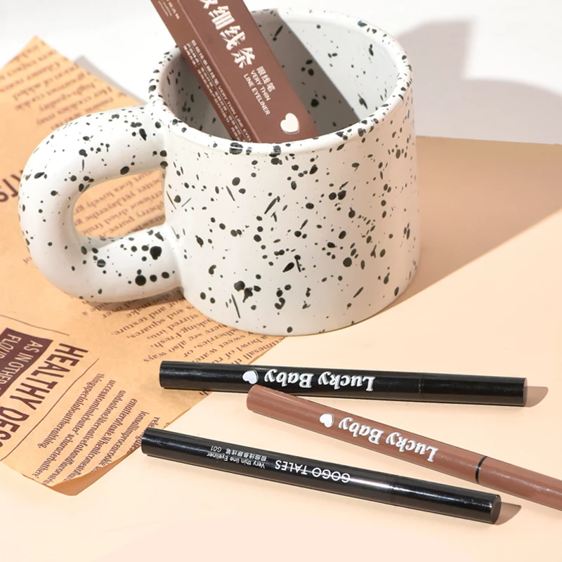 Ultra-Fine Liquid Eyeliner - Image 6